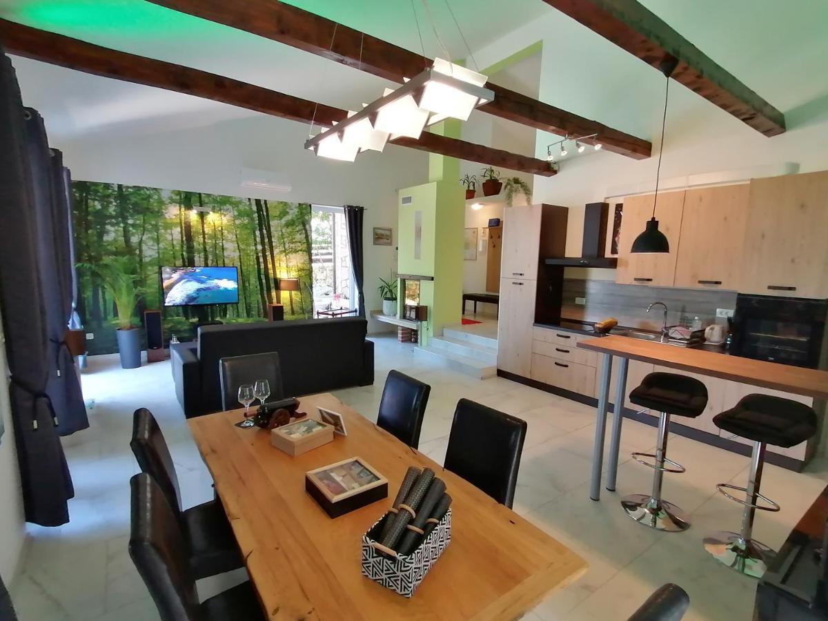 The Forest House Krk 2 Kras Екстер'єр фото