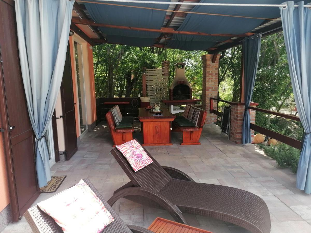 The Forest House Krk 2 Kras Екстер'єр фото
