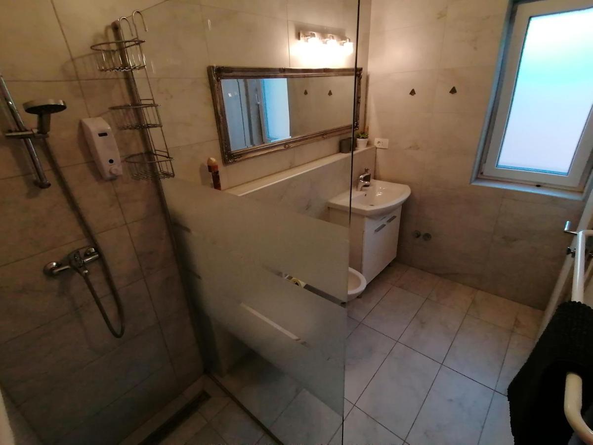 The Forest House Krk 2 Kras Екстер'єр фото