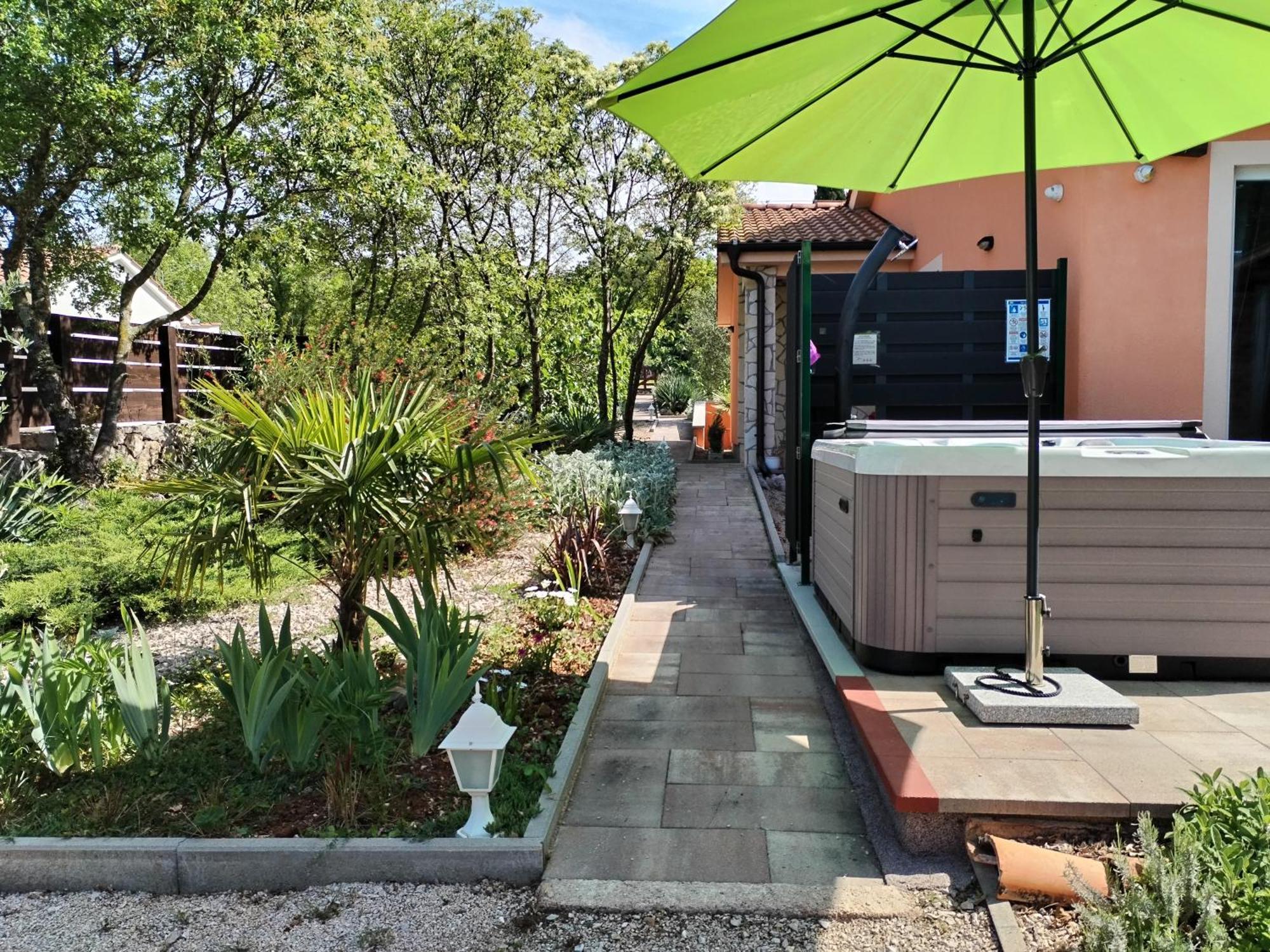The Forest House Krk 2 Kras Екстер'єр фото